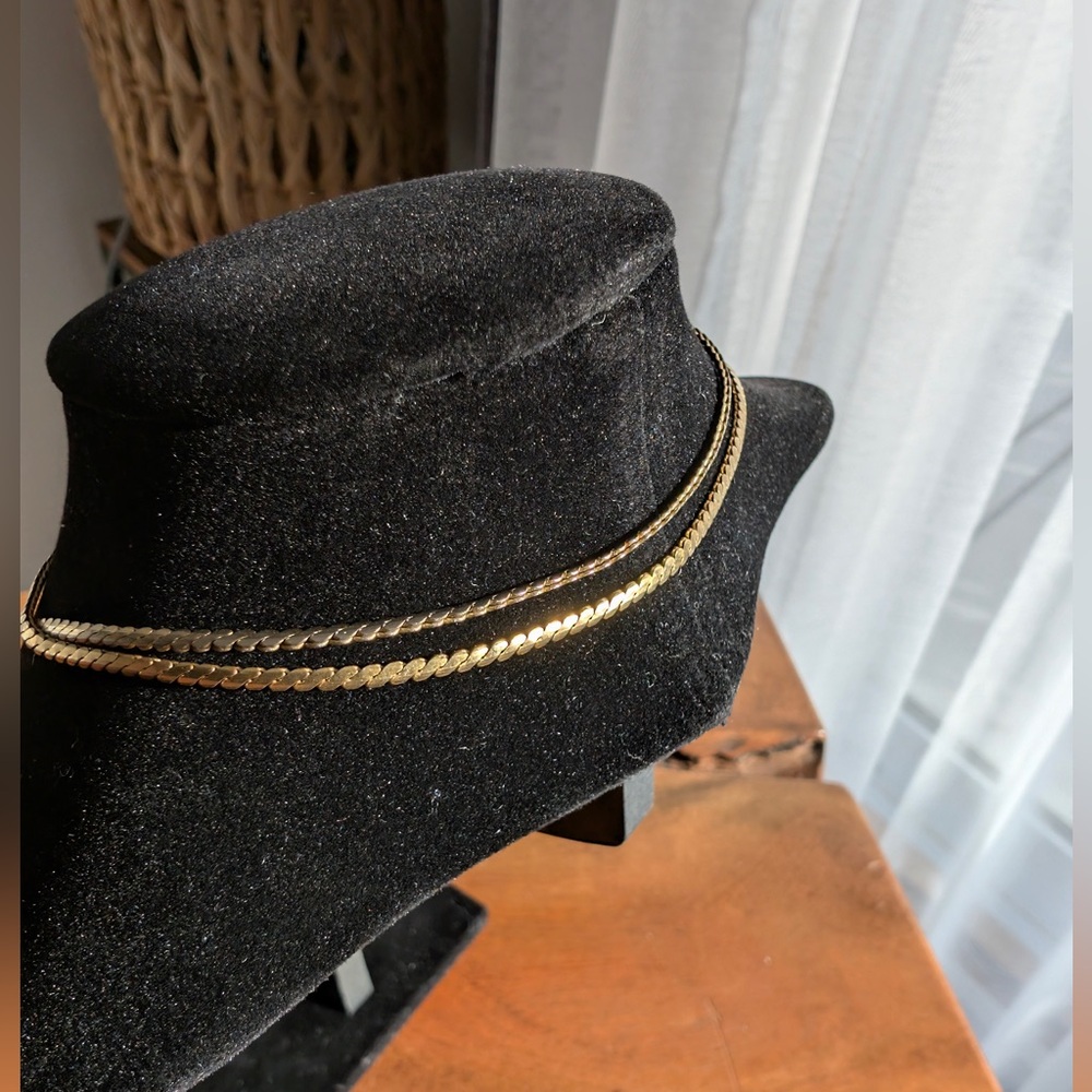 Authentic Givenchy Vintage Herring Bone Long 18k Gold plated Necklace - Picture 5 of 5
